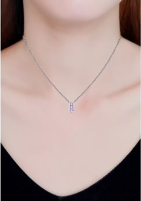 3/8 ct. t.w. 스터링 실버에서 자석영 3-돌 사다리 매달리는 목걸이줄