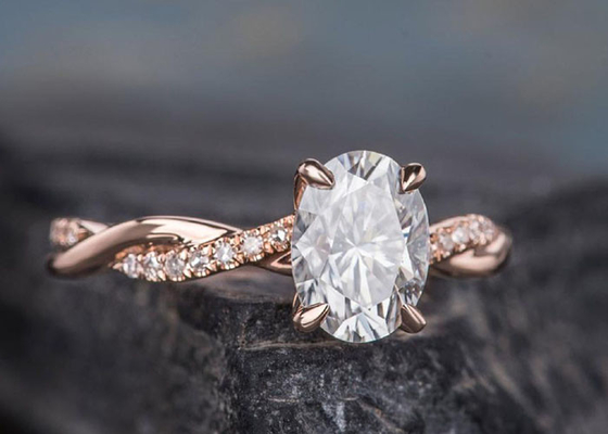 Mossianite 2.5ct 타원형 약혼 반지 18K 로즈 골드 소재