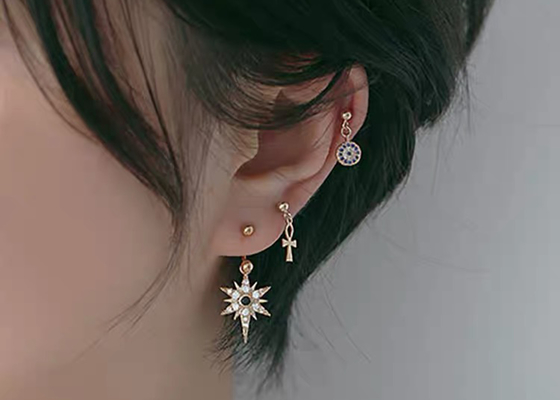 0.126ct 14k 금 다이아몬드 연골 귀걸이, 14pcs 꿰뚫는 나선 귀걸이 OEM