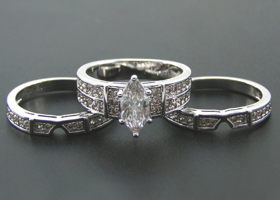 10K 14K 금 약혼 결혼 반지, 0.68ct 56pcs 자연적인 다이아몬드 반지 ODM
