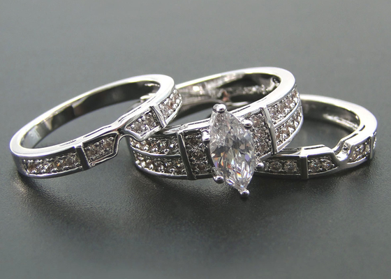 10K 14K 금 약혼 결혼 반지, 0.68ct 56pcs 자연적인 다이아몬드 반지 ODM