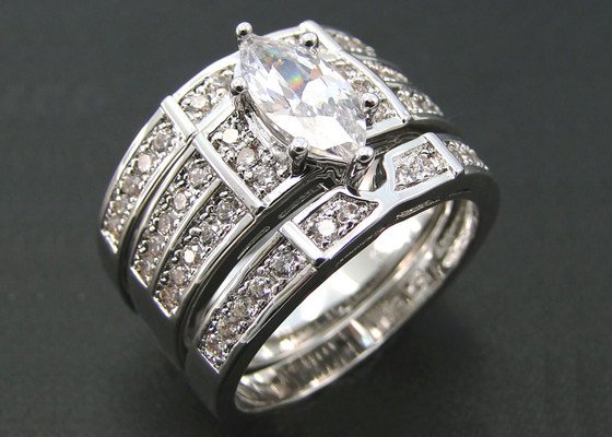 10K 14K 금 약혼 결혼 반지, 0.68ct 56pcs 자연적인 다이아몬드 반지 ODM