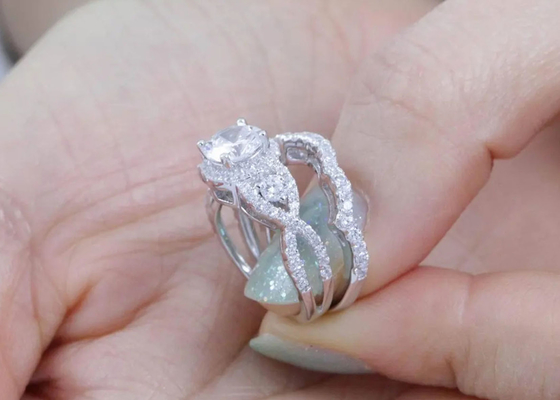 OEM ODM 자연적인 다이아몬드 결혼 반지, 후광 작풍 약속 반지 6.5mm 차원