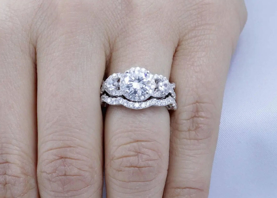 OEM ODM 자연적인 다이아몬드 결혼 반지, 후광 작풍 약속 반지 6.5mm 차원