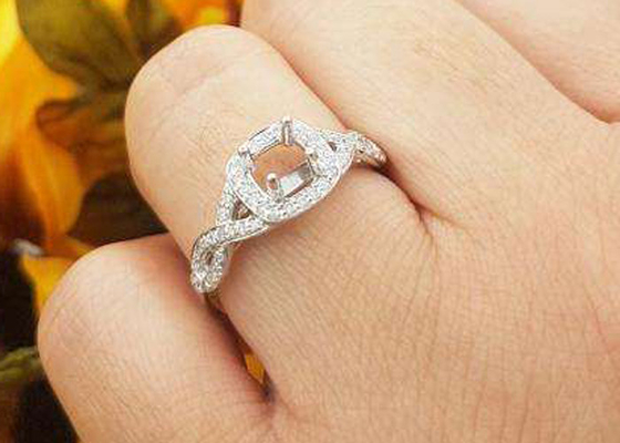 0.38ct 1.3mm 14k 화이트 골드 세미 마운트 링 쿠션 컷 생일