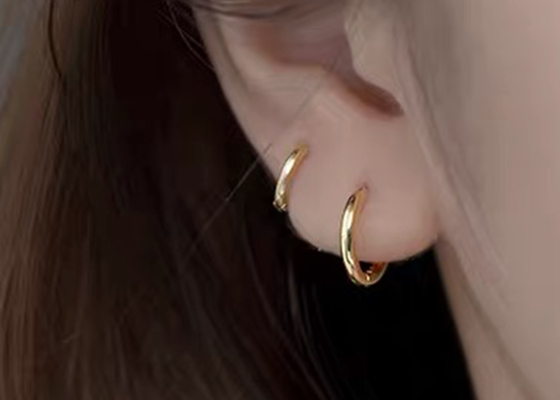 여자 1.2mm×10mm 차원을 위한 섹시한 나선 14k 금 고리 귀걸이 ODM