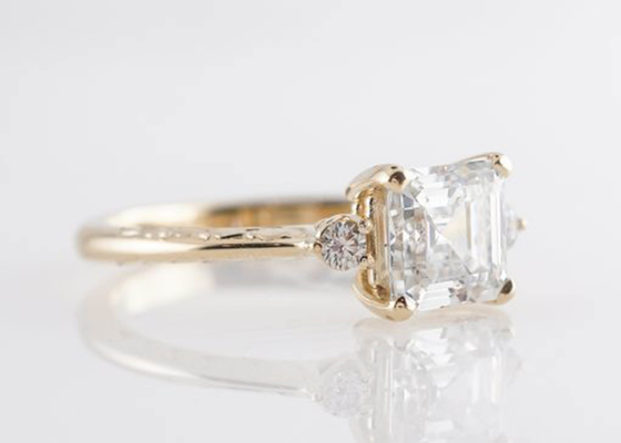 14K 로즈 골드 Asscher 컷 다이아몬드 약혼 반지 1.29ct 클래식 스타일