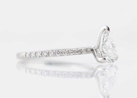 약혼을 위한 화이트 골드 진짜 다이아몬드 보석 반지 1.33ct 배 커트 PS 6×8mm