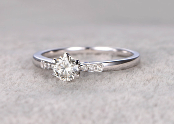 매일 착용을 위한 5mm Moissanite 진짜 다이아몬드 보석 반지 화이트 골드 소재 ODM