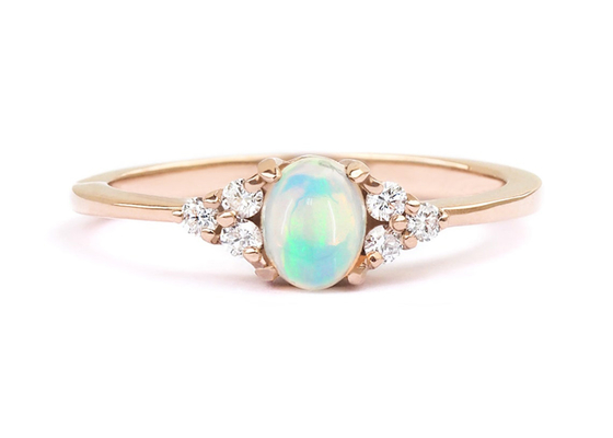 Cobochon 커트 9K 금 반지, 0.5ct 자연적인 단백석 반지 5×7MM 크기