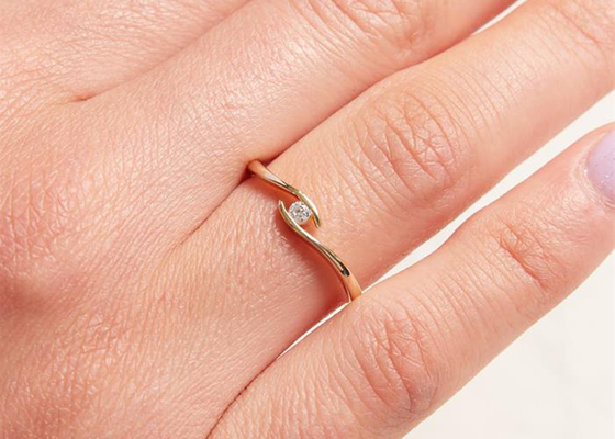 솔리테어 14k 옐로우 골드 다이아몬드 반지 1.5mm 라운드 컷, 0.10ct 다이아몬드 포함