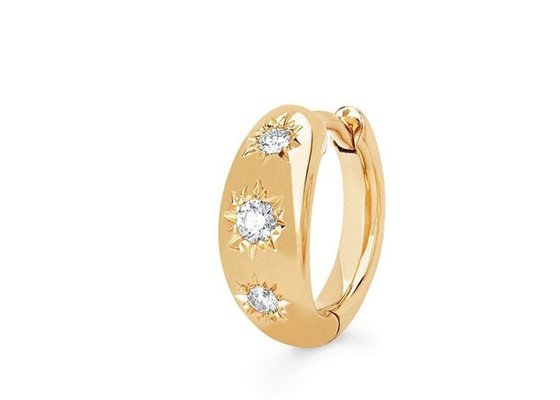 0.16ct 라운드 컷 다이아몬드가 있는 12mm 크기 골드 Huggie 후프 귀걸이